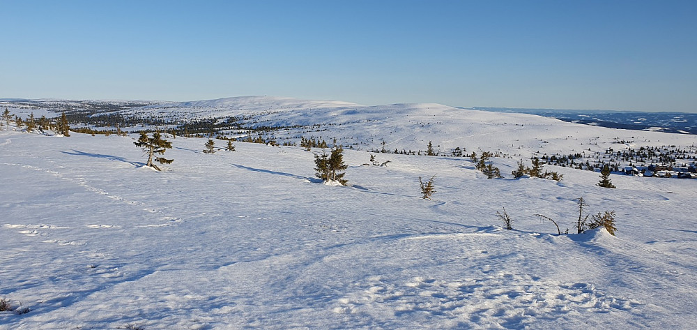 Fra toppen og over mot Nevelfjell