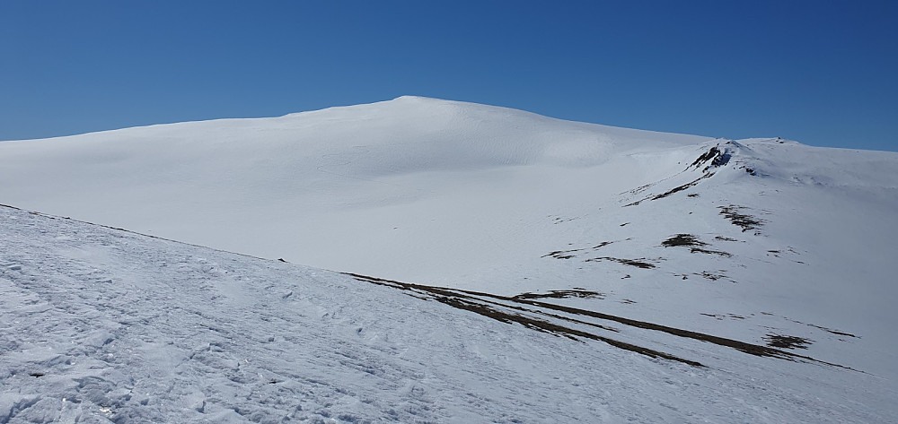 Tilbakeblikk over mot Saukampen hvor jeg hadde en perfekt aketur ned fjellsiden