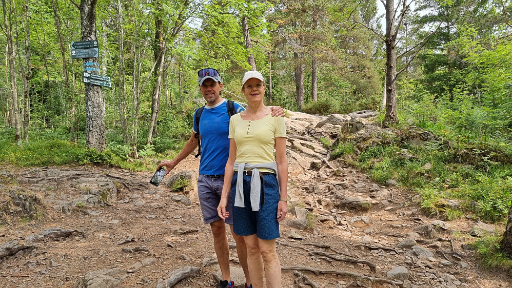 GO og ØO på stien opp mot Vettakollen