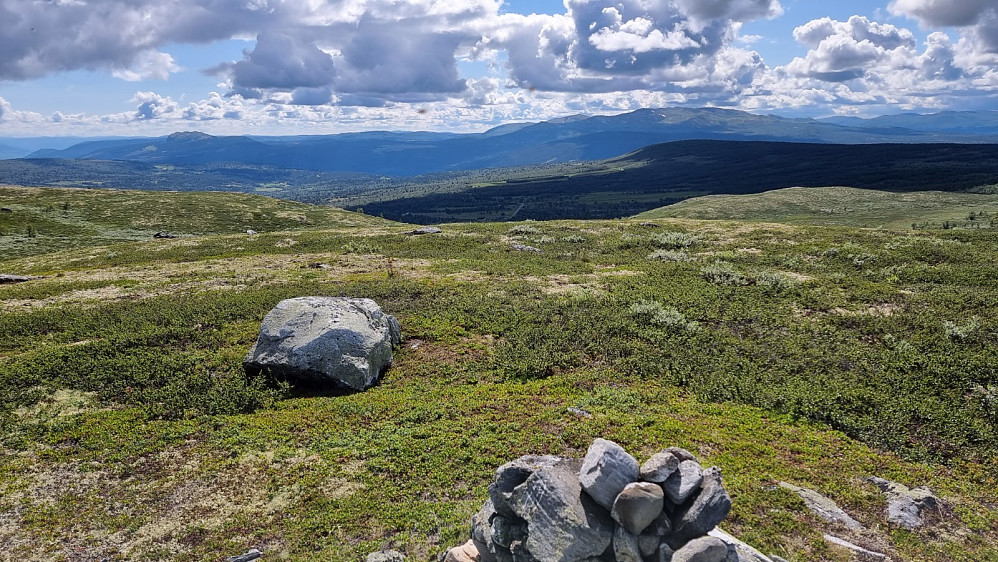 Utsikt sørover fra en liten fortopp