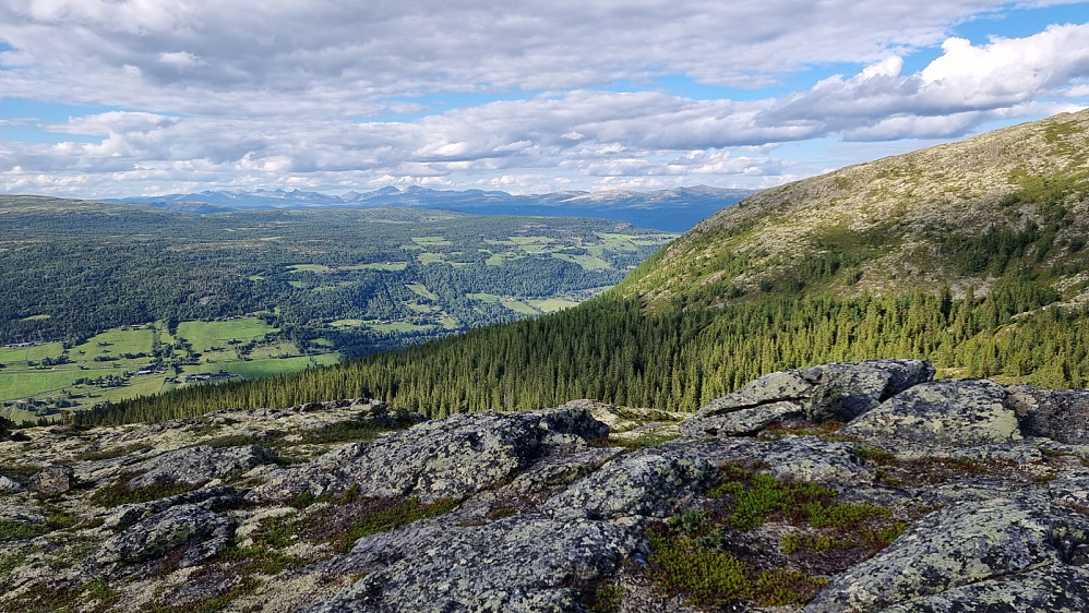 Nordover med Rondane i bakgrunnen