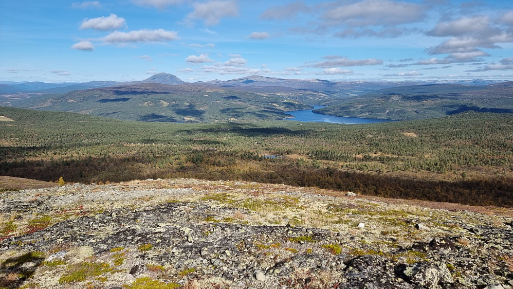 Ned mot Skåbu