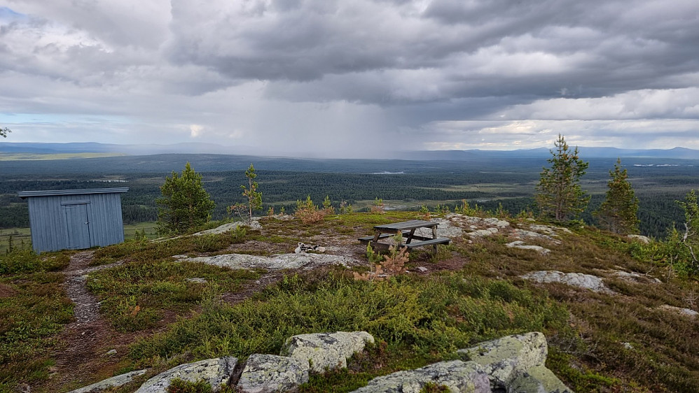 En regnskur mot vest