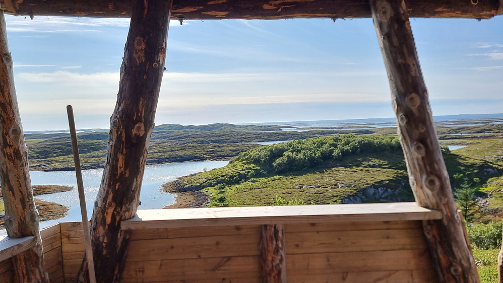 Utsikt fra en gapahuk mot der vi padlet før i dag