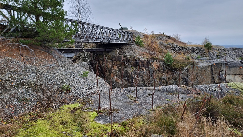 Det høyeste punktet var bare tilgjengelig via stengt bru eller tunnel, så var ikke mulig å komme helt opp 