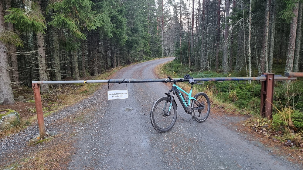 Låst bomvei ved turstart