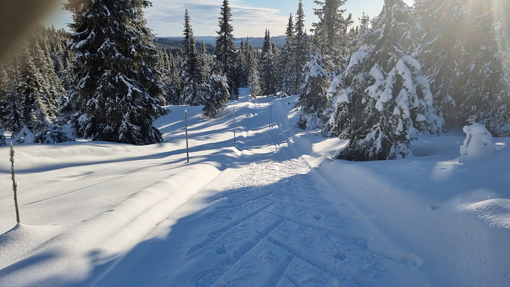 Det var en stund siden løypa var preparert, så det ble litt ekstra trim opp mot fjellet