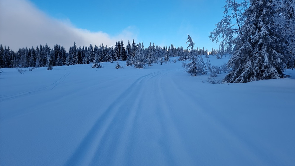 Men etter en kort stund fikk vi se blå himmel over fjellet