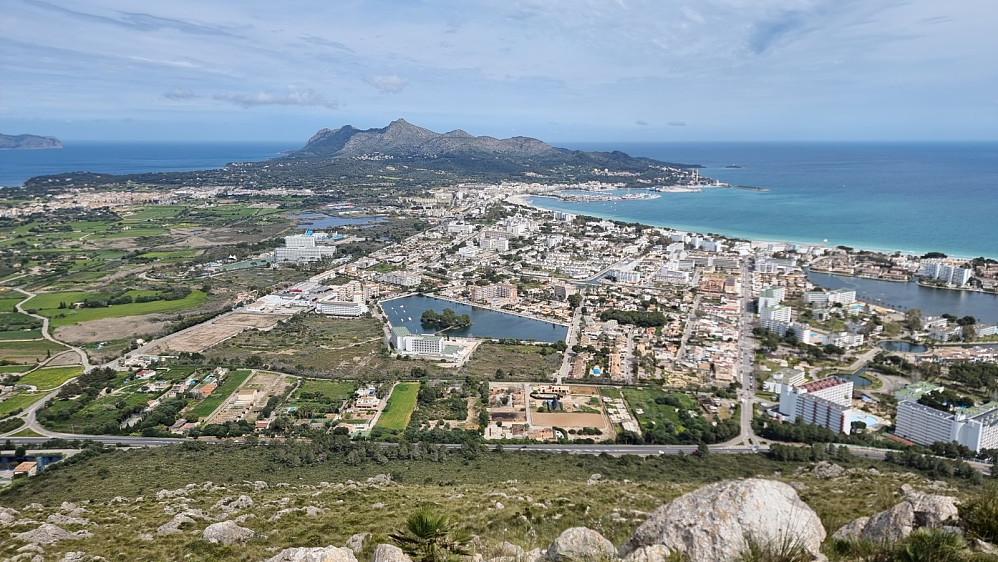 Fra toppen var det flott utsikt over Alcudia