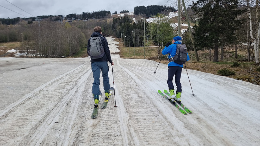 Lite snø i nedre del av anlegget, men vi gikk på snø hele turen