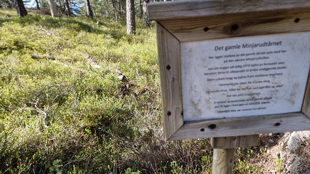På det høyeste punktet var det rester etter et gammelt utkikkstårn