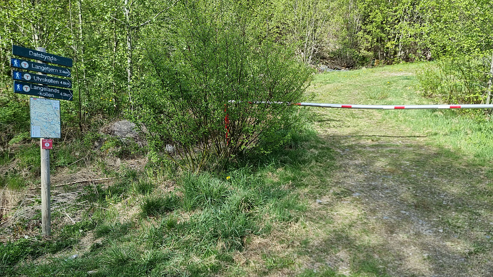 Skilt og kart ved turstart