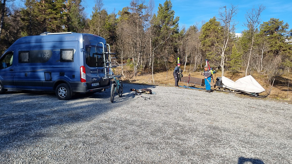 Det var en spent stemning om morgenen når vi startet turen