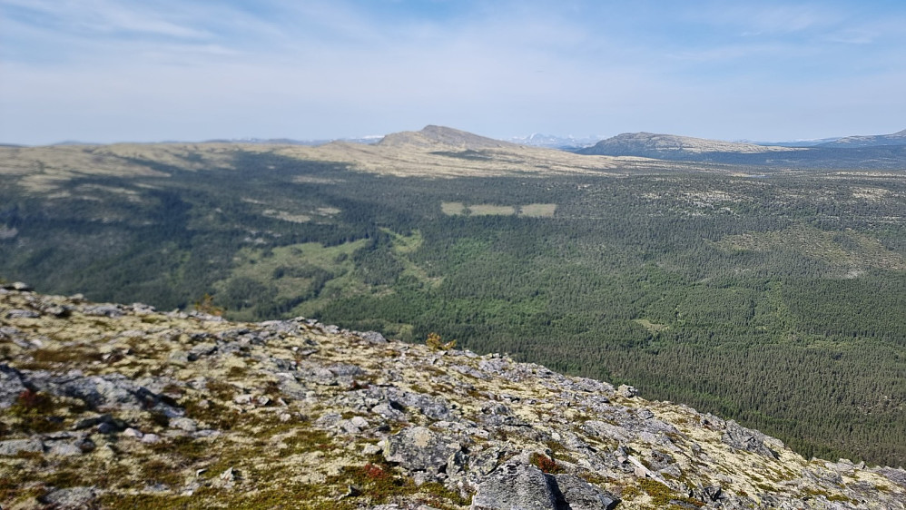 Utsikt mot Kommeren og Eggvola som jeg var på i går