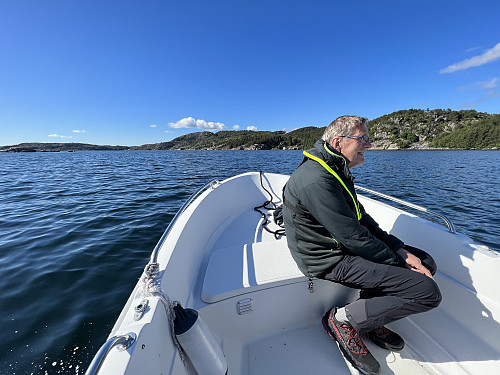 I båten på vei til Fonno