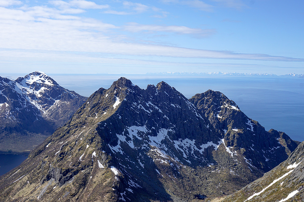 Mot Straumfjellet eller Straumvasstind som den heter på lokalmål. Denne ble droppa i dag pga tidsnød dessverre