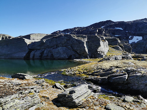 Enkel elvekrysning rett før jeg kom inn på varderekken fra Demmevass.
