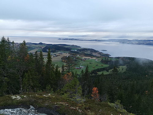 Utsikt fra et av utsiktspunktene mot vest.