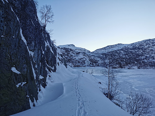 Oppe i Fagedalen var det stedvis mer, men kompakt snø! 
