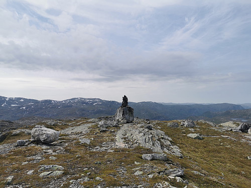 Toppen av Røyrdalsfjellet, 894 moh.