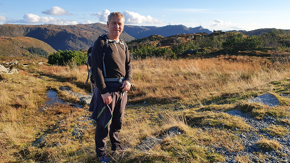 Oppover i Rundemanen. Ser startstedet Ulriken langt bak til høyre.