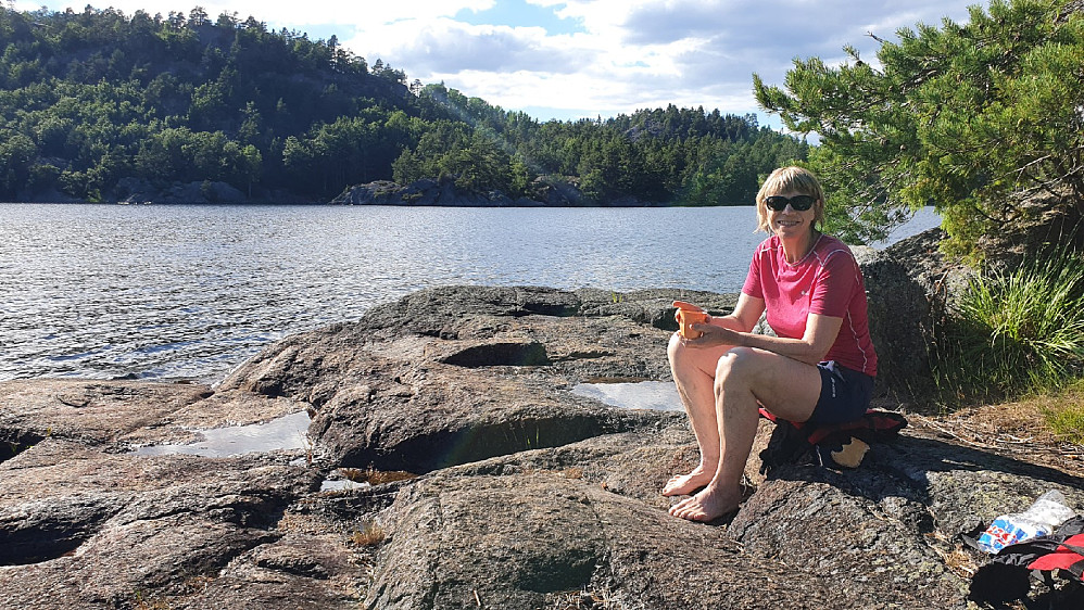 Rast og bad i Størdalsvannet