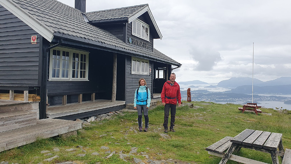 Anne Britt og Halvor ved Von-hytta