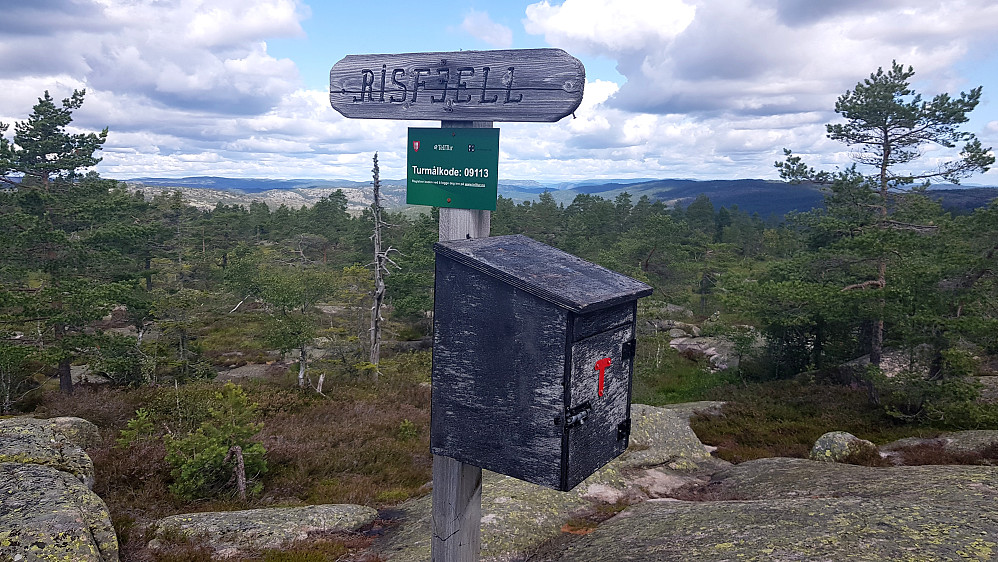 Varden på det som alle andre enn toppsamlere oppfatter som toppen