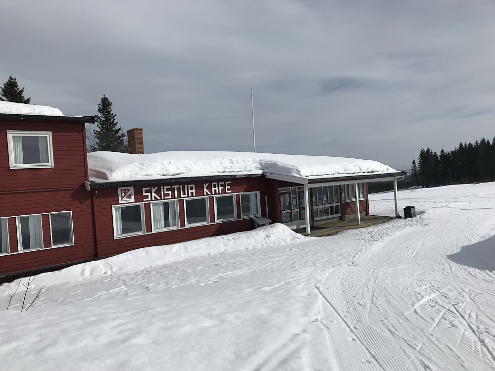 Skistua