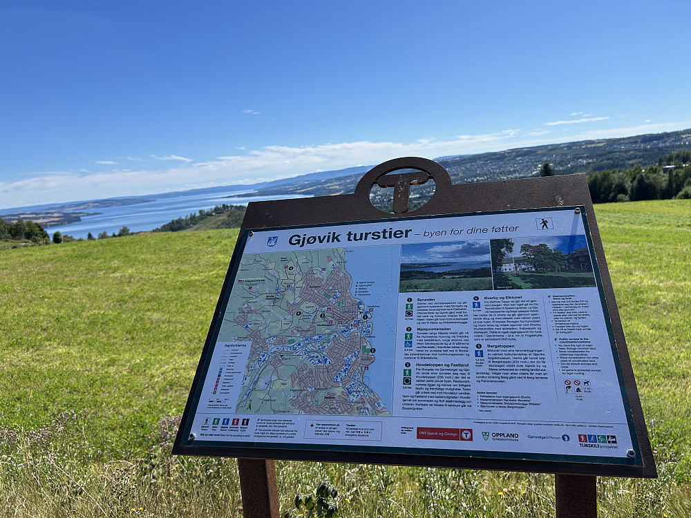 Utenfor Eiktunet