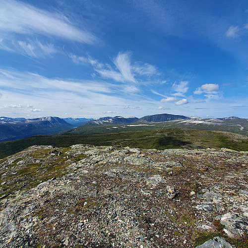 Blåhø, Gjevilvasskamman, Okla osv