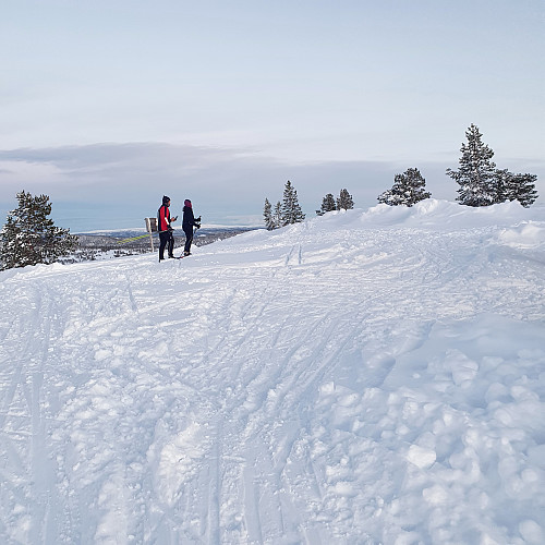 Mye snø selv på toppen.