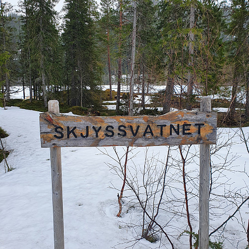 Lokalt navn på Skitvatnet. Tipper dette er mer riktig enn kartverket?