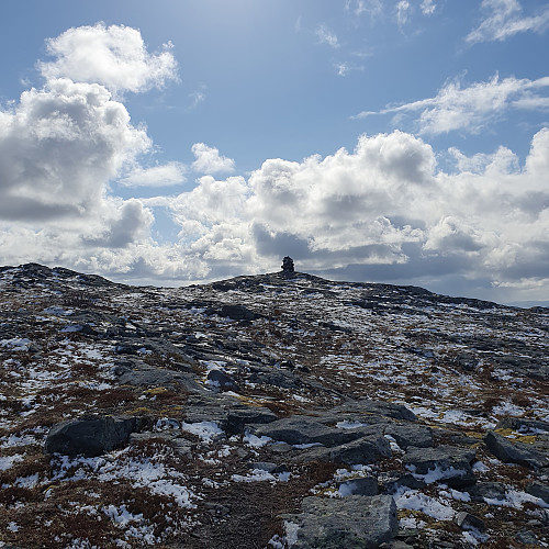 Litt nysnø mot toppen