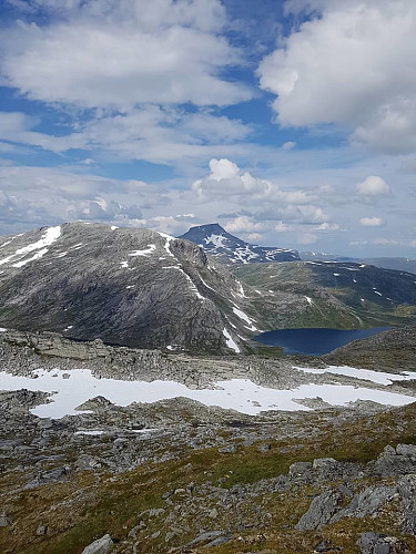 Salen, Snota og Nedre Salsvatn