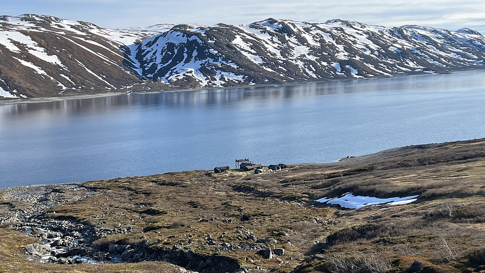 Siste innspurt ned mot Torfinnsbu etter en herlig dag på fjellet