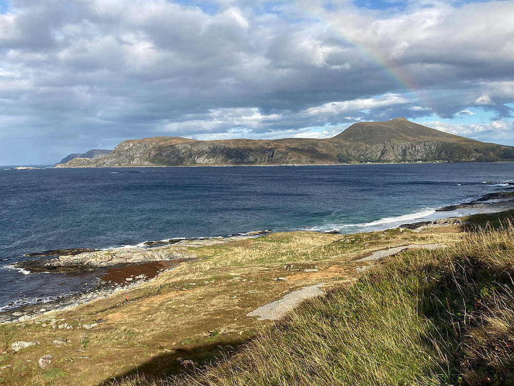 Regnbue over Lepsøya.