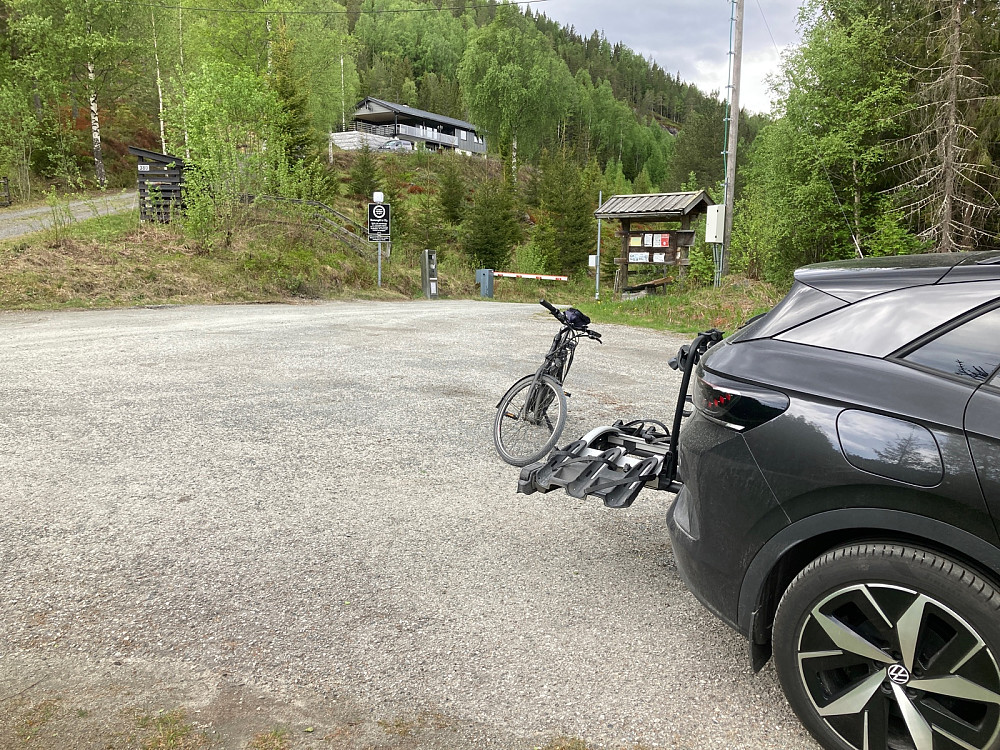 Parkerte ved bommen Gulsvik - Vollen og sparte 75 kroner på det.
