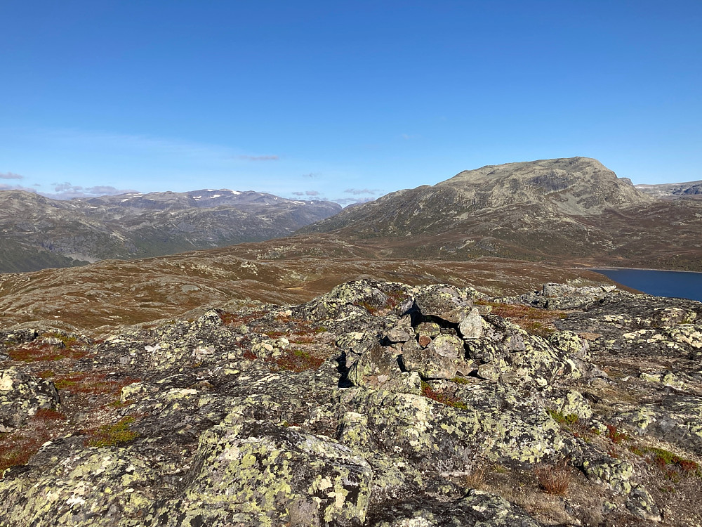 Toppunktet på Solgladberget og utsikt nord-nordvest.