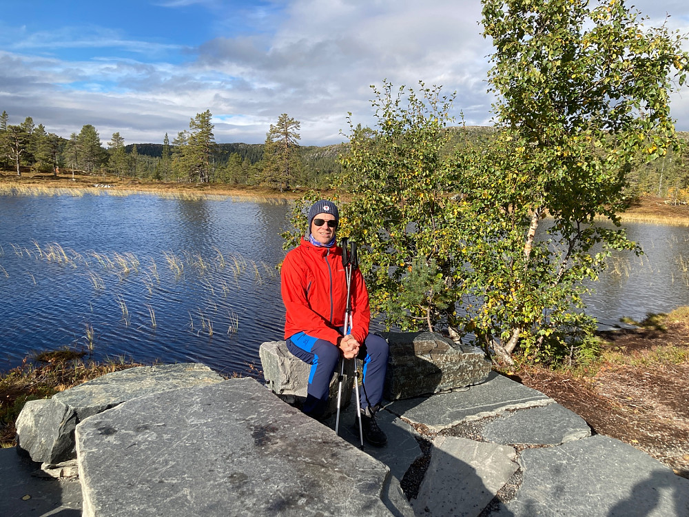 Liten pause ved Svarttjenn gapahuk.