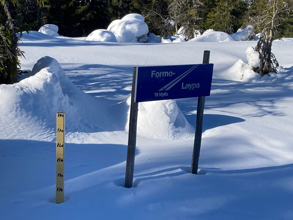 Mye snø i terrenget ved Bislingflaka.