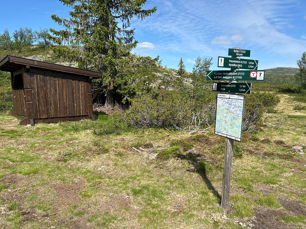 Stikryss etter cirka 1 km vanding.