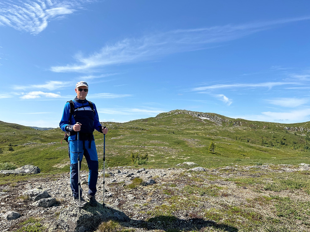 På toppen av den ganske unnselige Holtelifjellet Nord.
