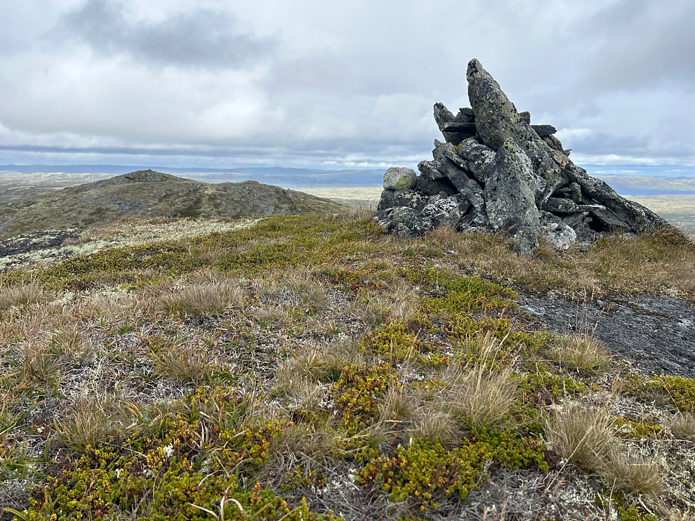 Varden på Midtnuten, 1413 moh.