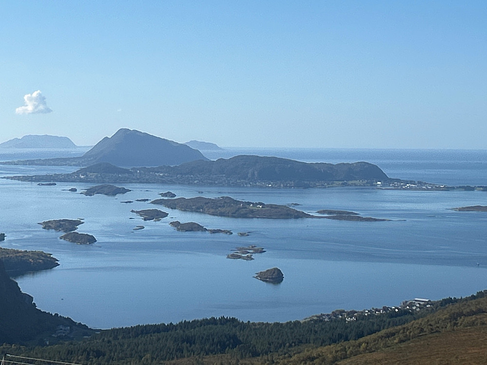Valderøya og Godøya og så er det Runde helt til venstre.