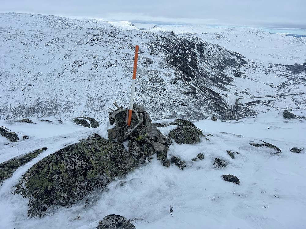 Fra toppen av Bjøbergnuten. Jeg ser nedover Hemsedal hvor bilen min er parkert.