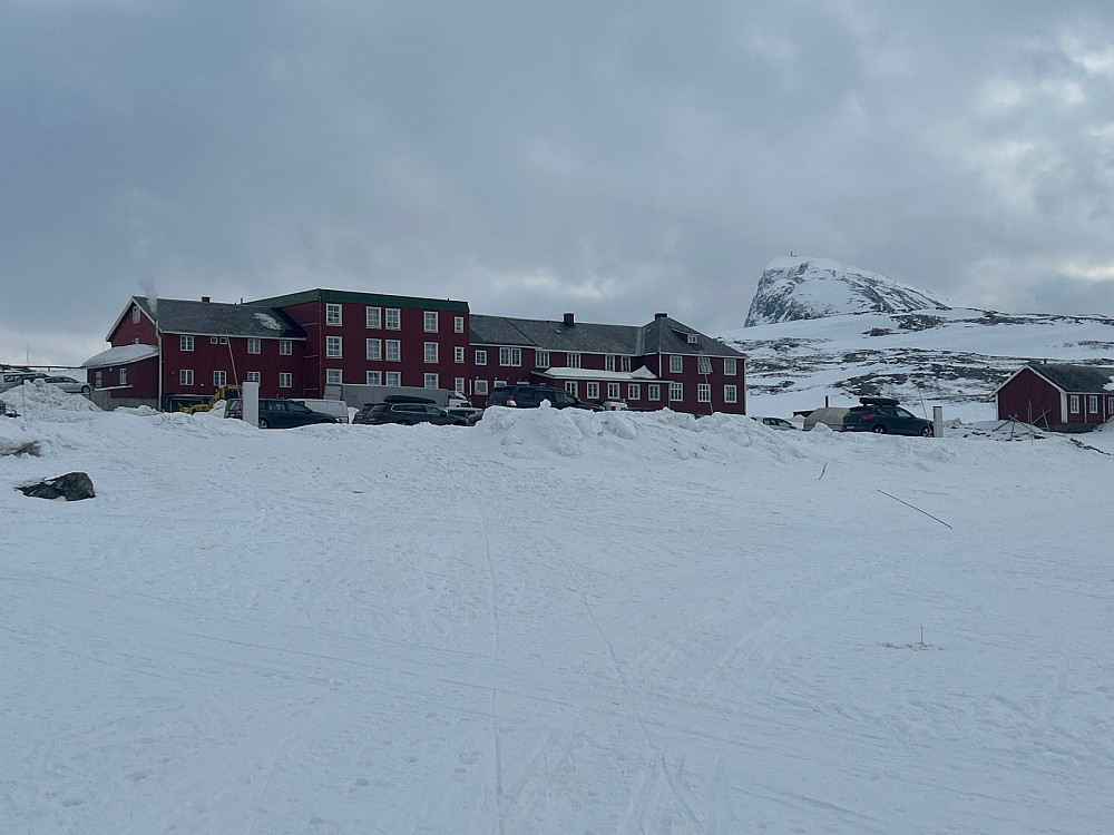 Bygdin fjellhotell hvor de hadde gode hvilestoler, god kaffe og skillingsbolle.
