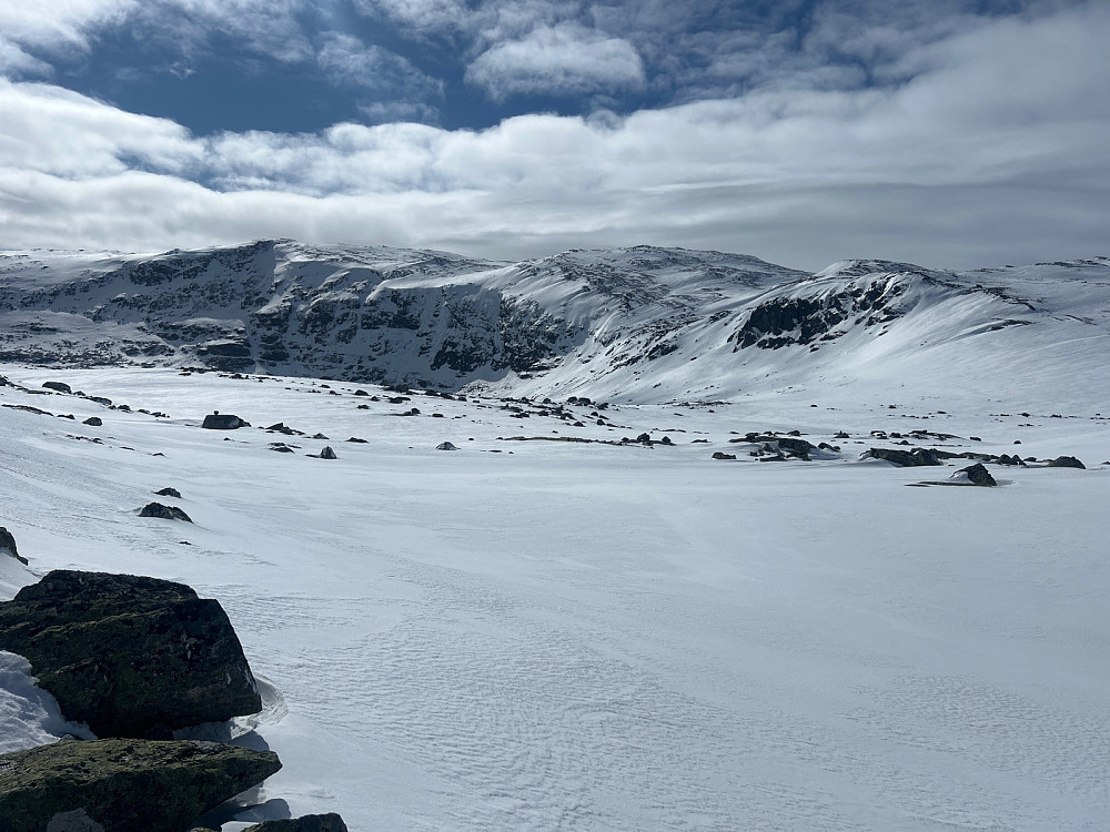 En god matpause ved foten av Søtelifjellet på 1436.