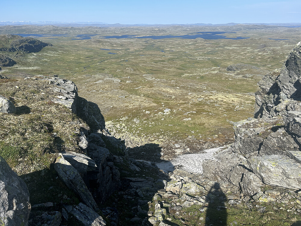 Bratt skar jeg gikk ned fra Lakadalsberga.