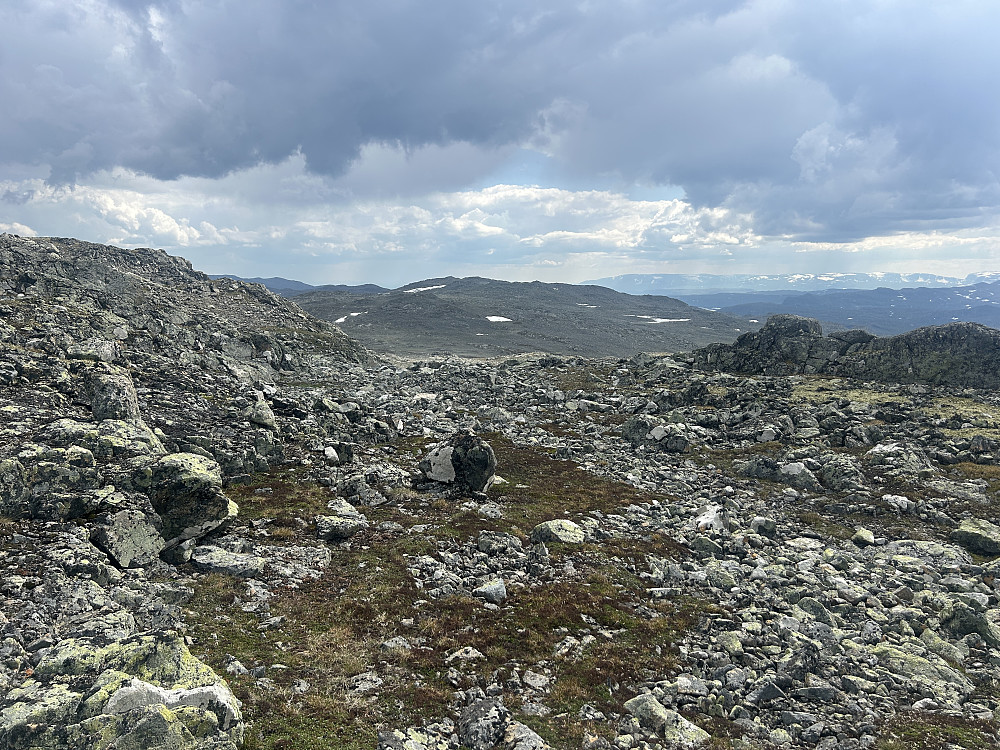 Utsikt sørover mot Hallingskarvet.